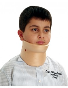 T206P COLLARE SEMIRIGIDO IN PLASTAZOTE CON MENTONIERA